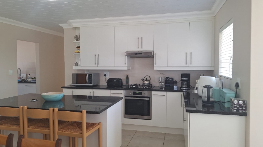 3 Bedroom Property for Sale in Stilbaai Wes Western Cape